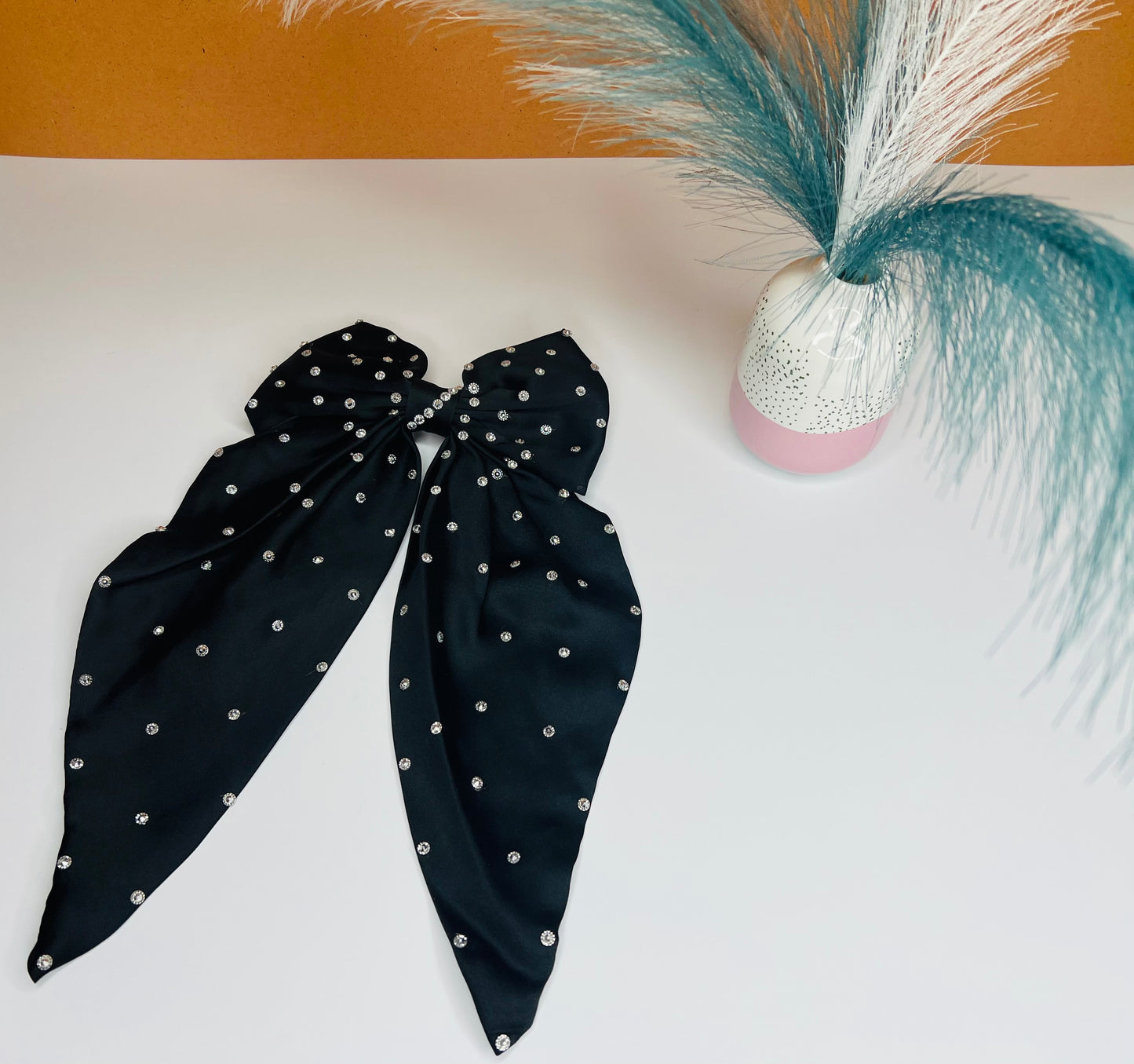BEADED BOW CLIPS