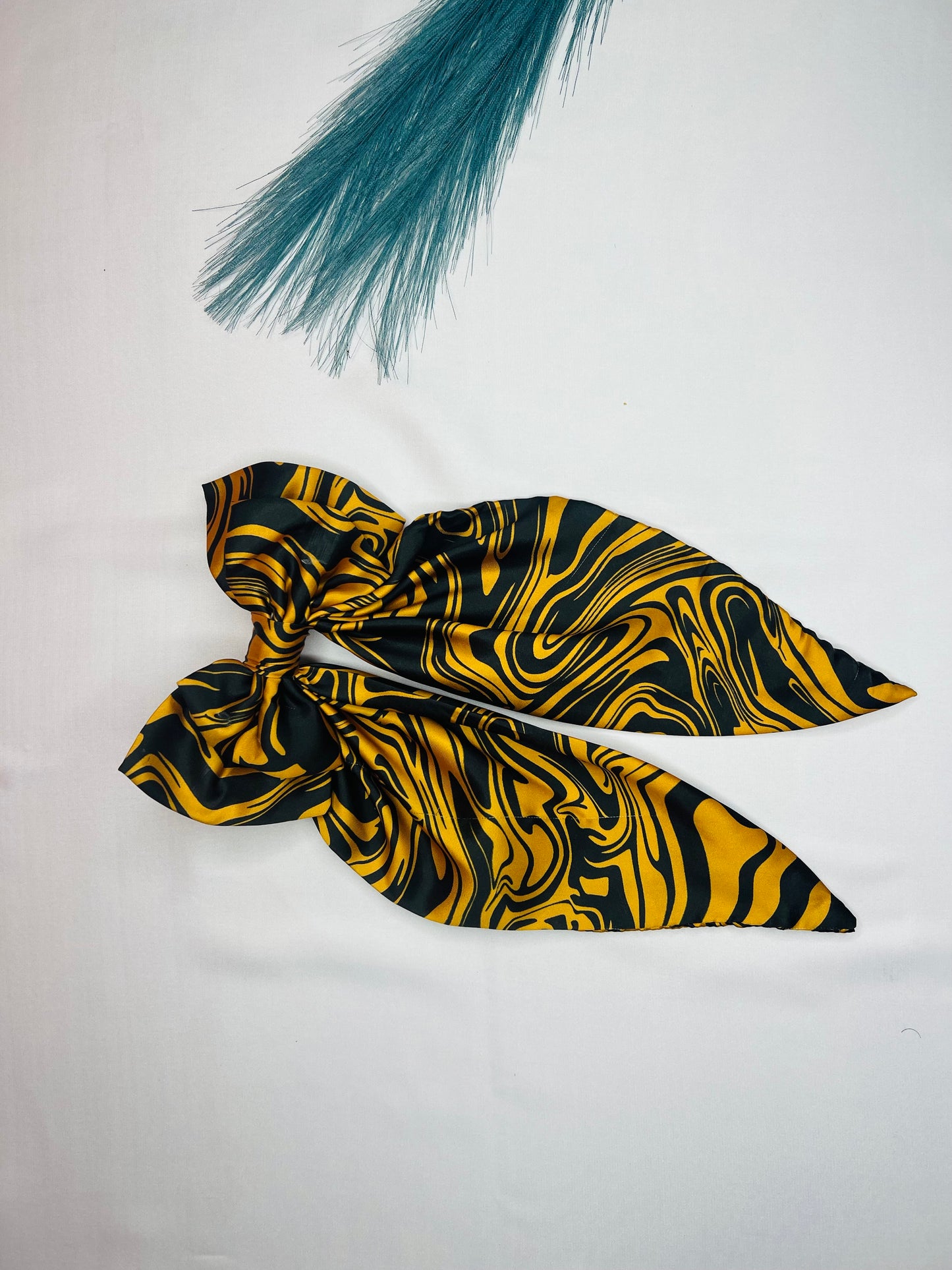 FLORAL BOW CLIP