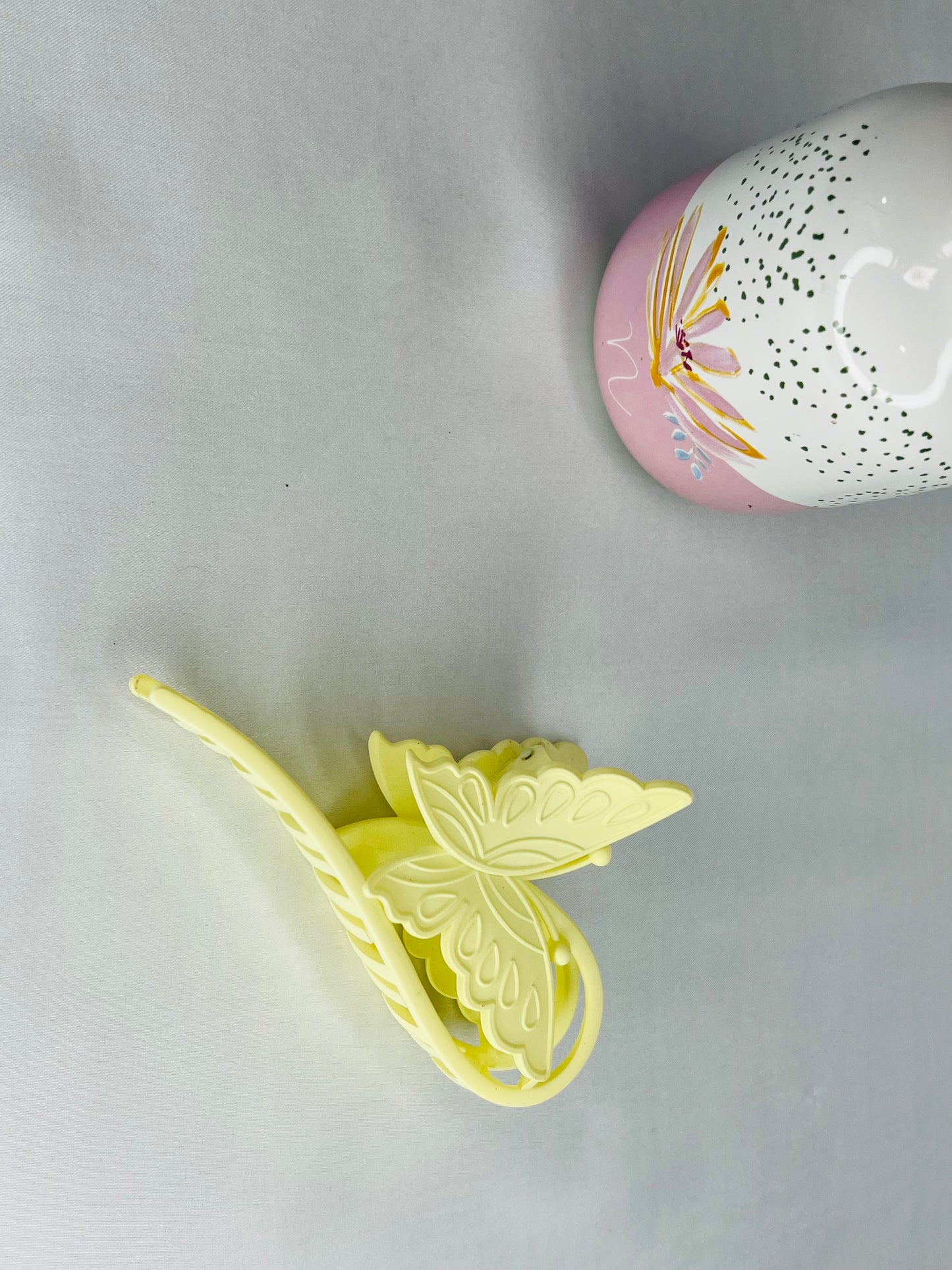 BUTTERFLY HAIR CLAW