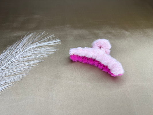 FLUFFY HAIR CLAW