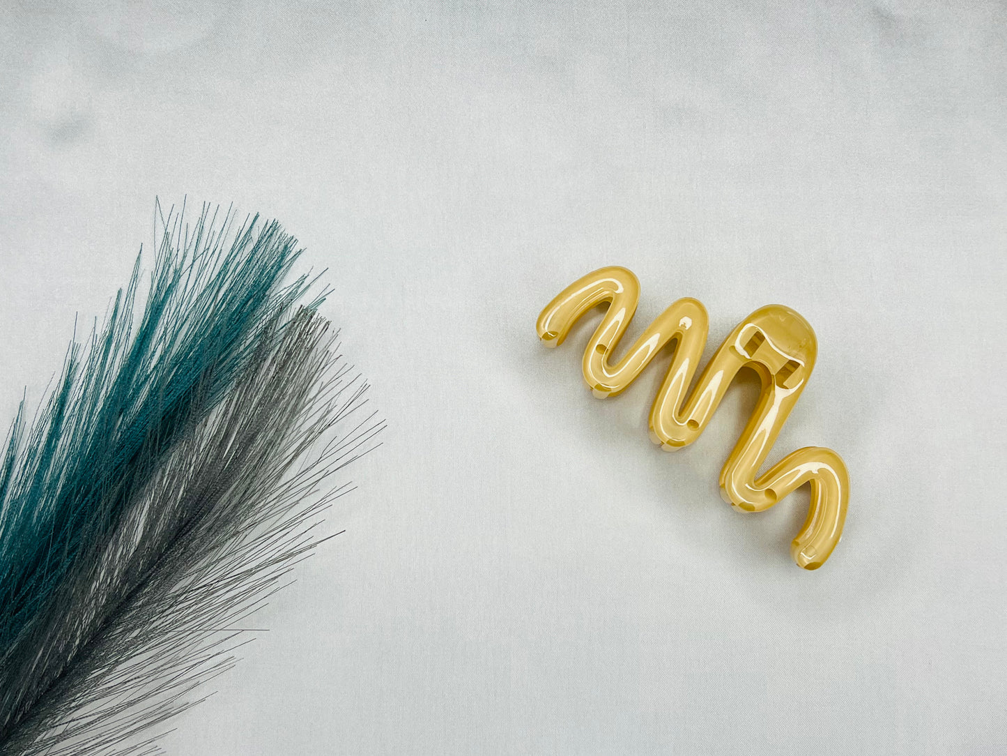 WAVE CLAW CLIP