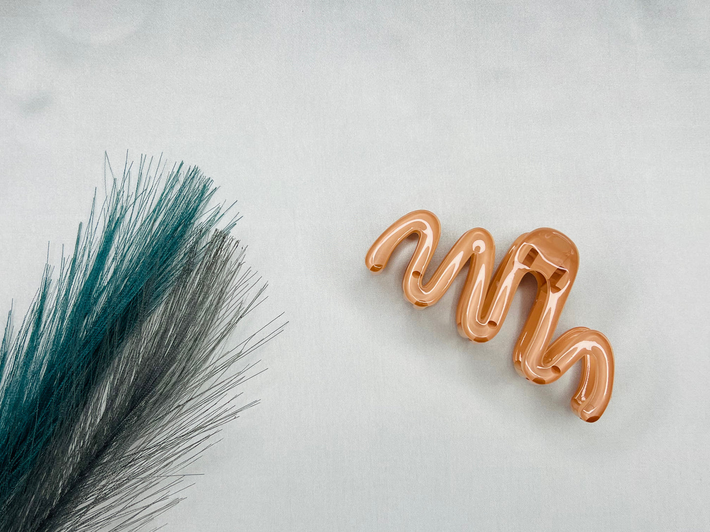 WAVE CLAW CLIP