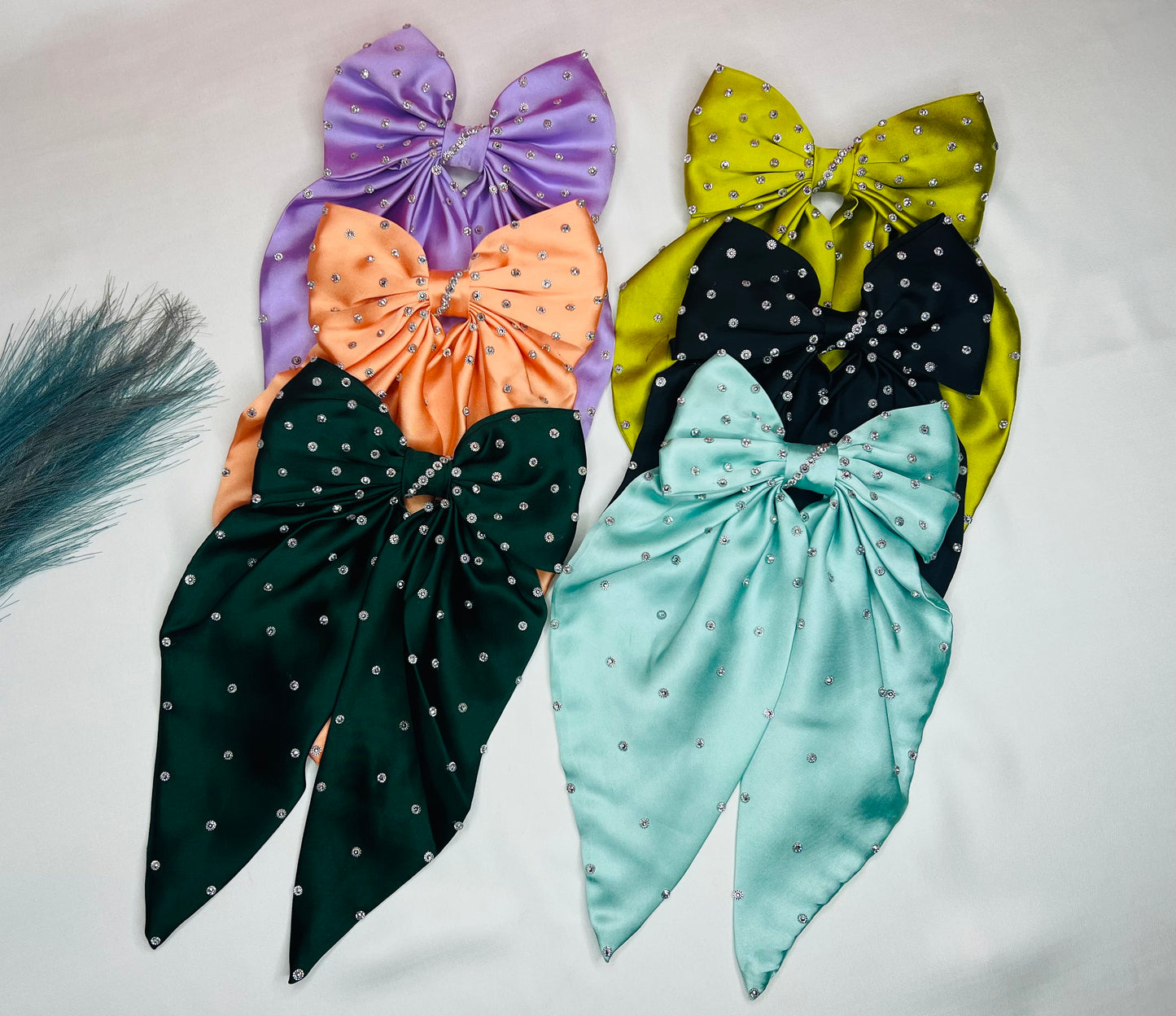 BEADED BOW CLIPS