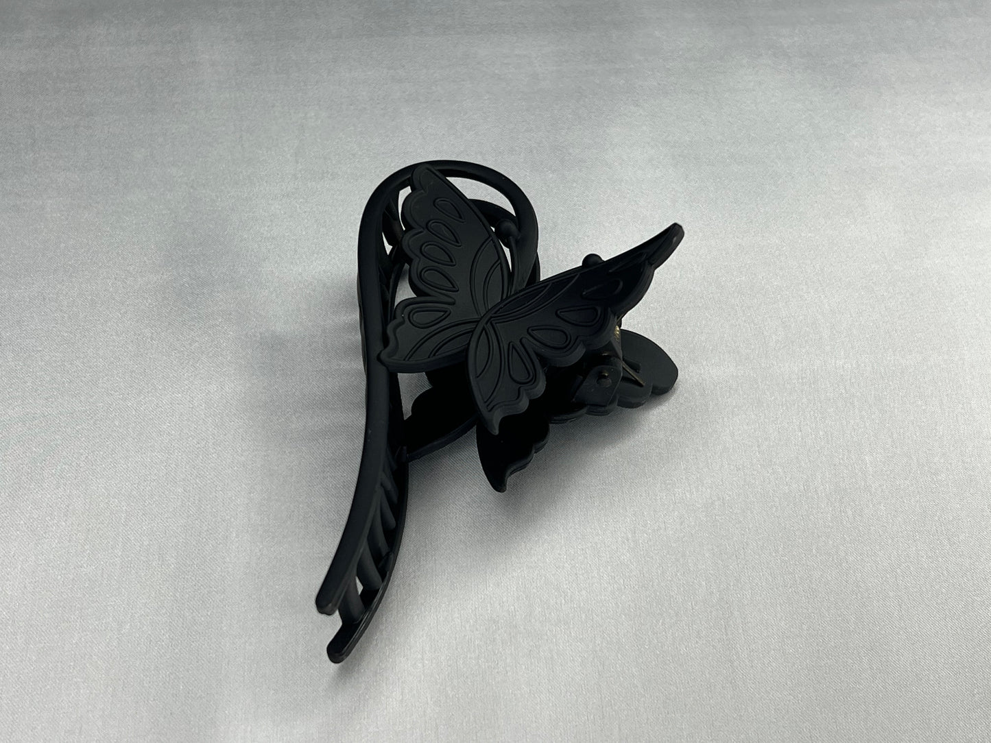 BUTTERFLY HAIR CLAW