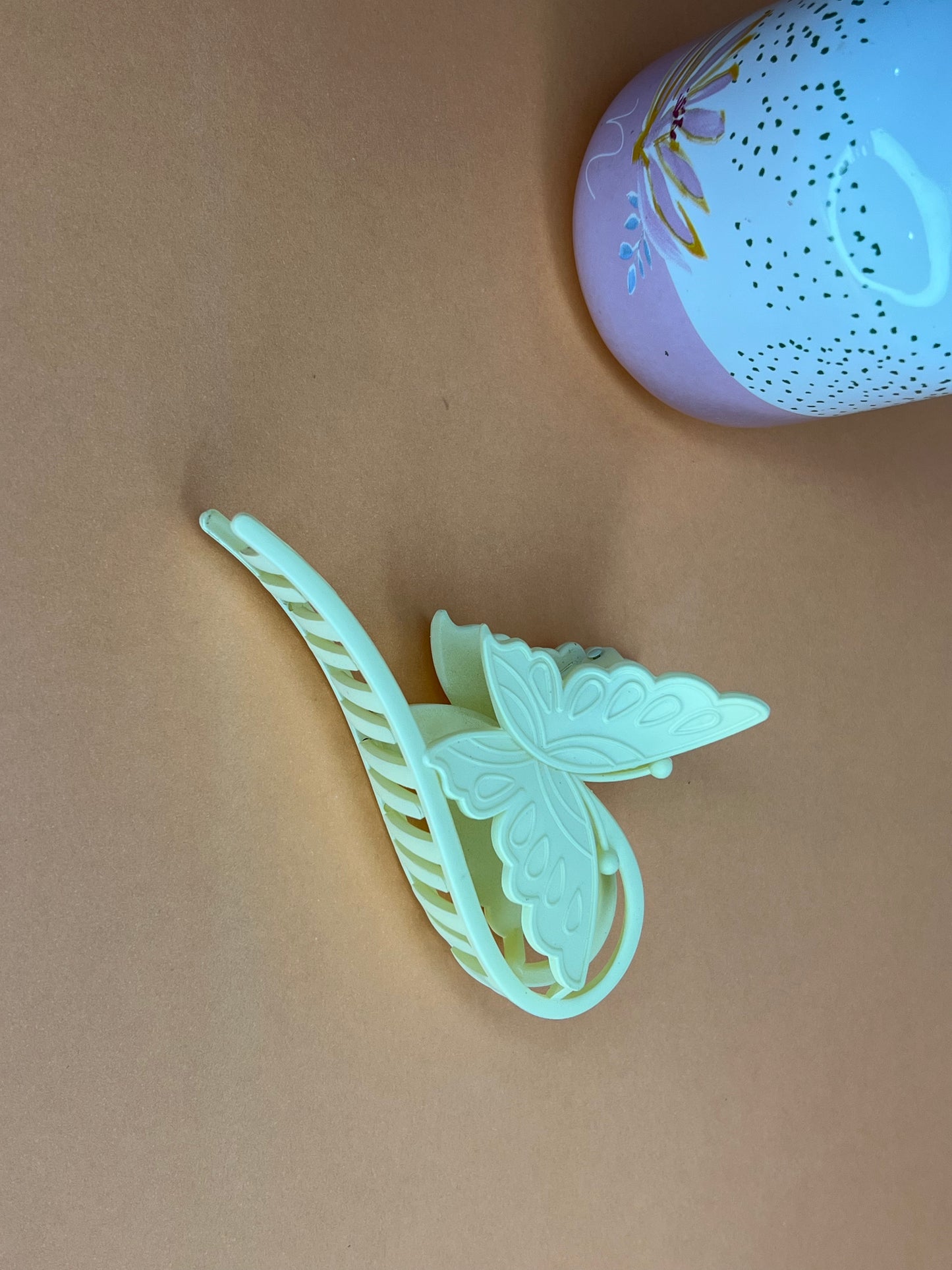 BUTTERFLY HAIR CLAW